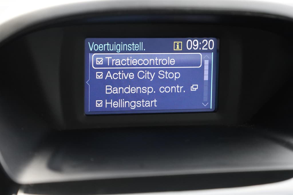 Ford B-MAX 1.0 EcoBoost Titanium thumbnail 21