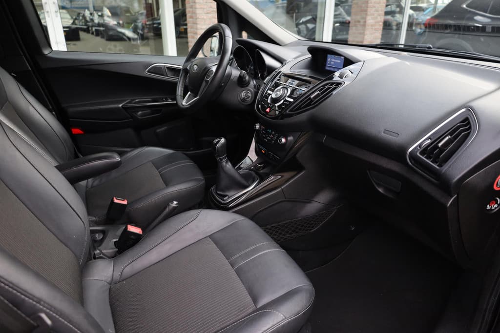 Ford B-MAX 1.0 EcoBoost Titanium thumbnail 25