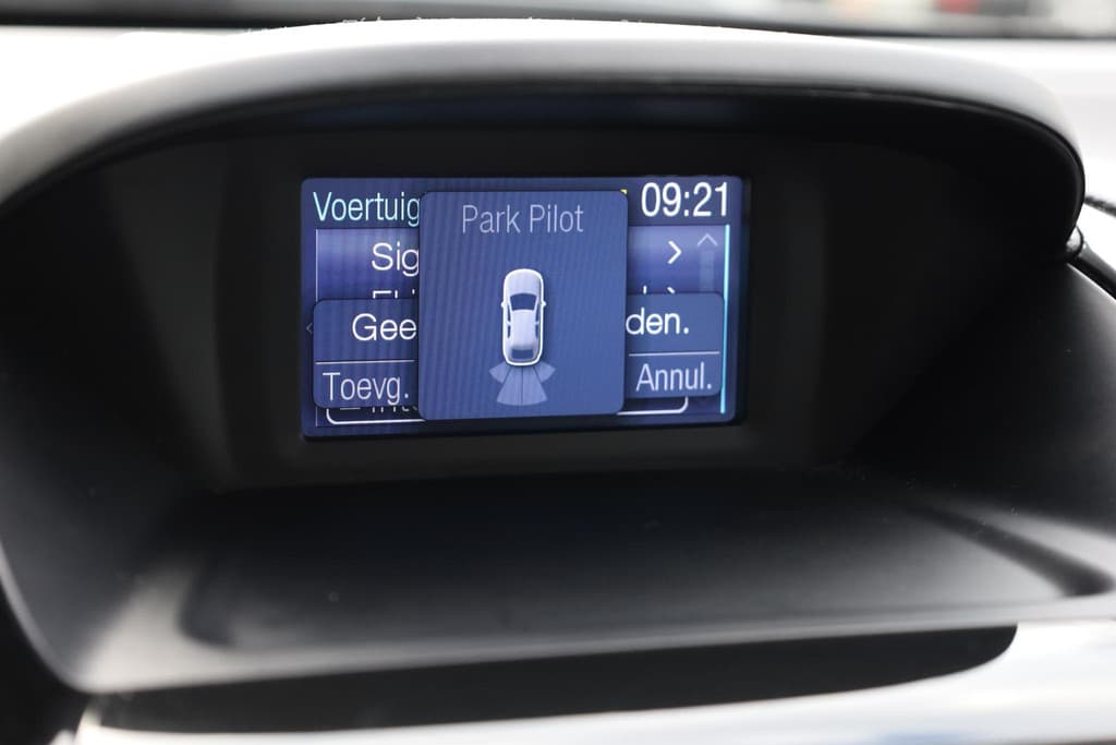 Ford B-MAX 1.0 EcoBoost Titanium thumbnail 8