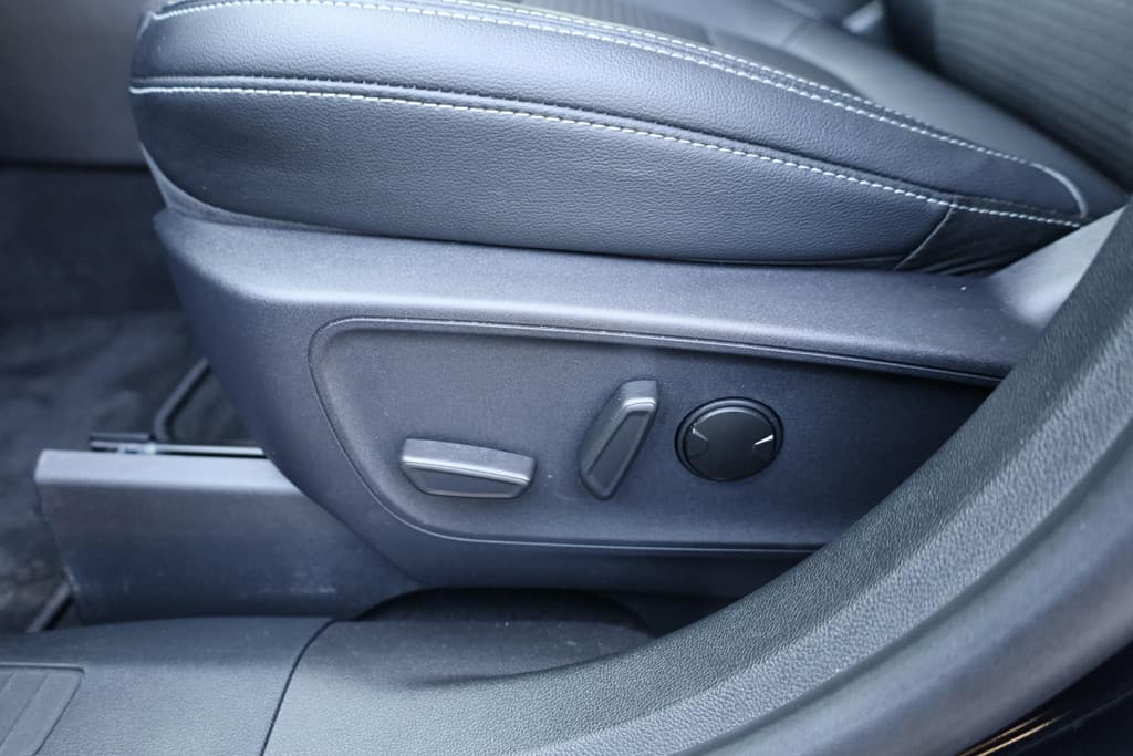 Ford Kuga 2.5 PHEV Titanium X thumbnail 10