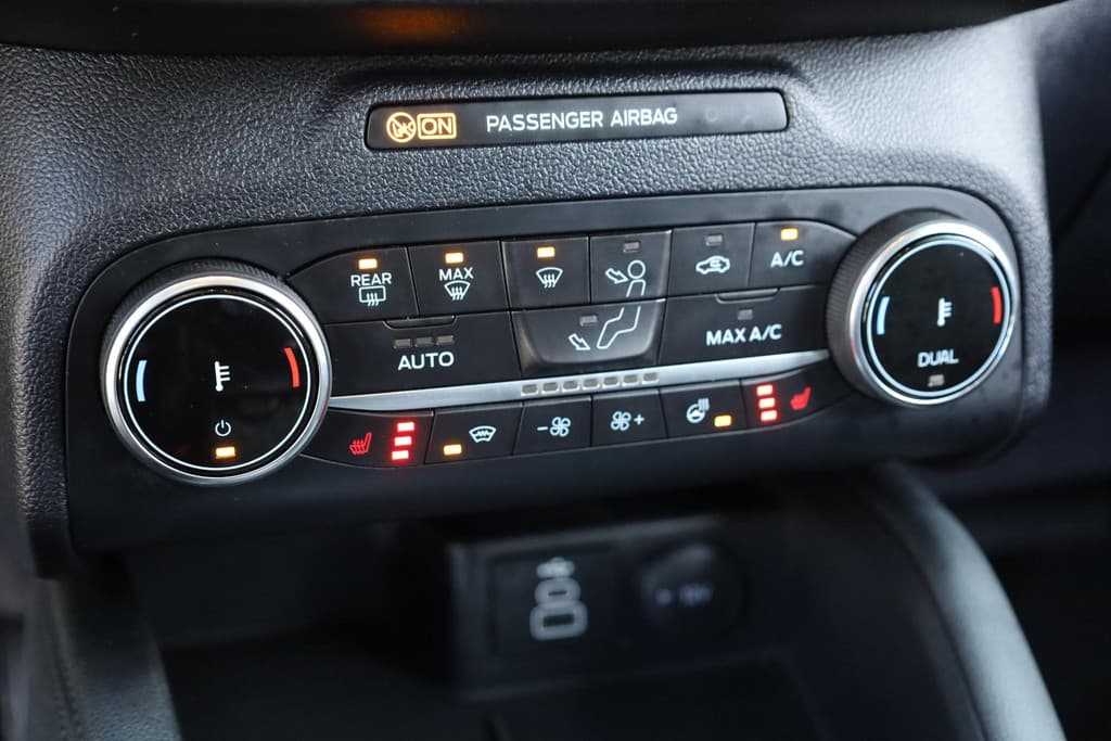 Ford Kuga 2.5 PHEV Titanium X thumbnail 18