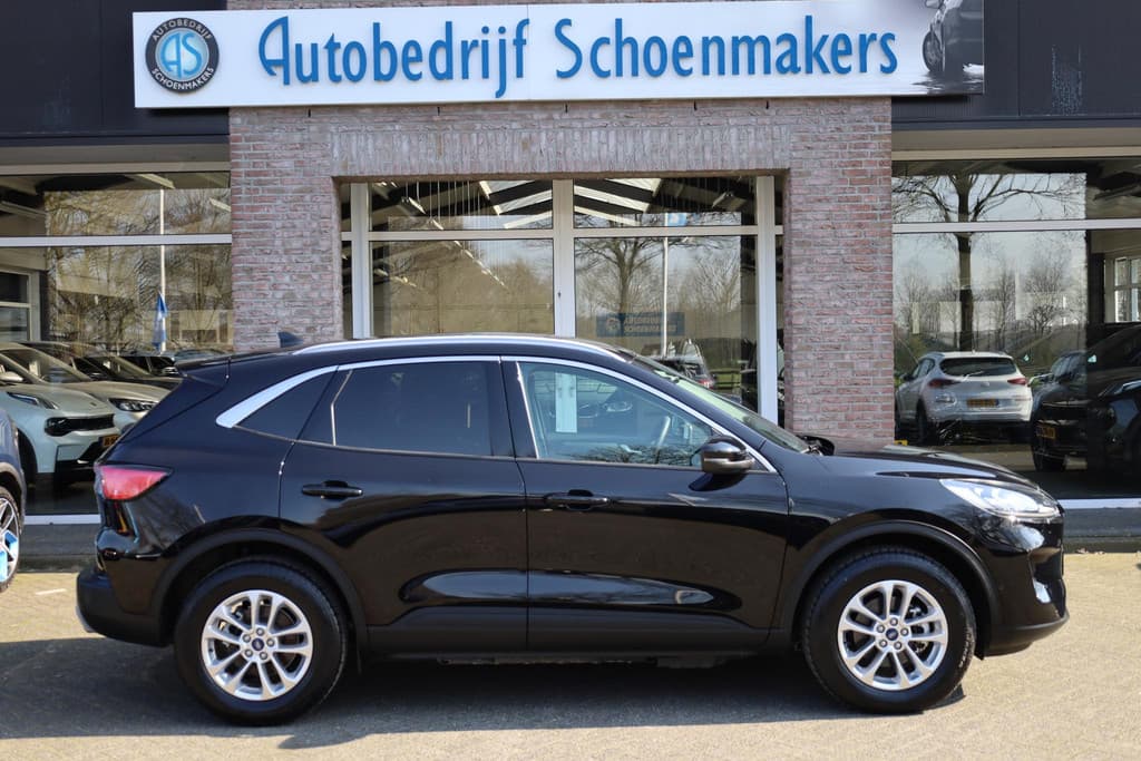 Ford Kuga 2.5 PHEV Titanium X thumbnail 2