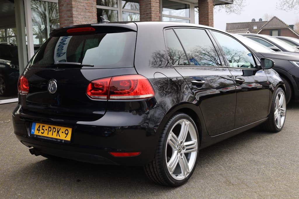 Volkswagen Golf 1.4 TSI Highline thumbnail 2