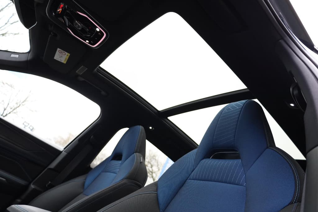 Lynk & Co 01 1.5 MY23! thumbnail 10