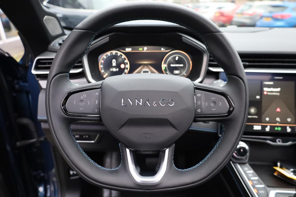 Lynk & Co 01 1.5 MY23! thumbnail 17