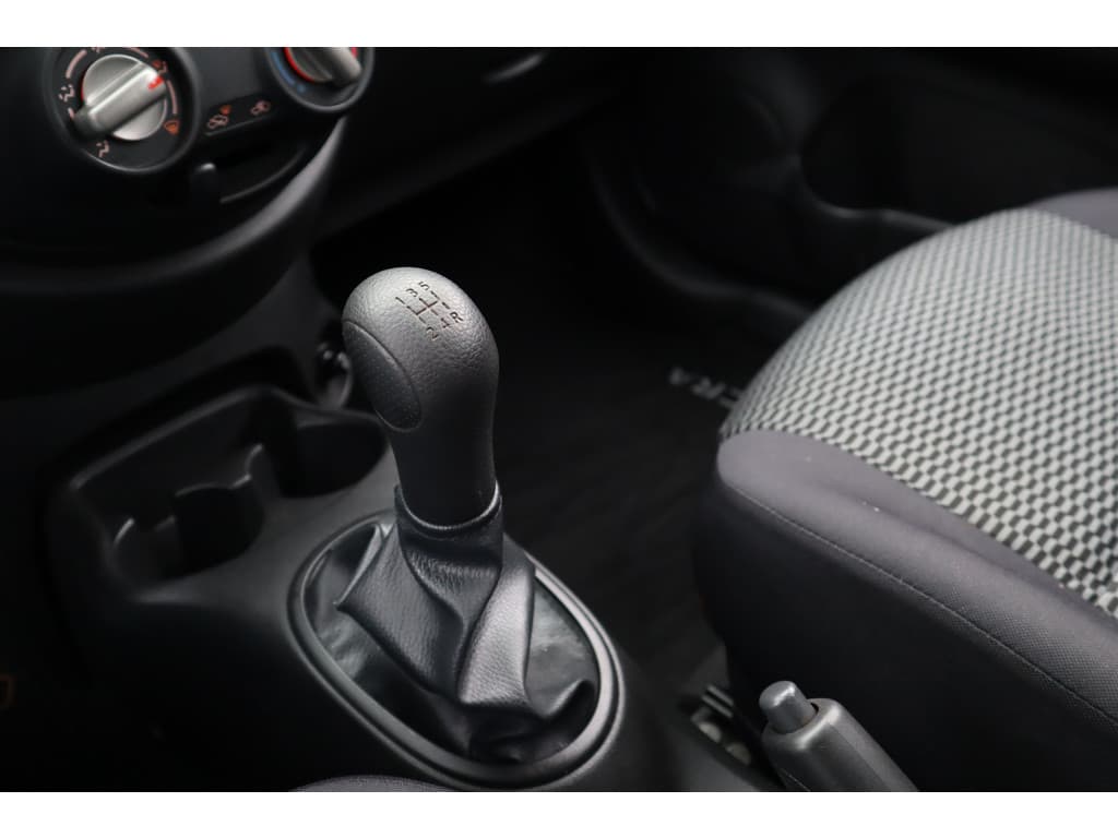 Nissan Micra 1.2 thumbnail 35