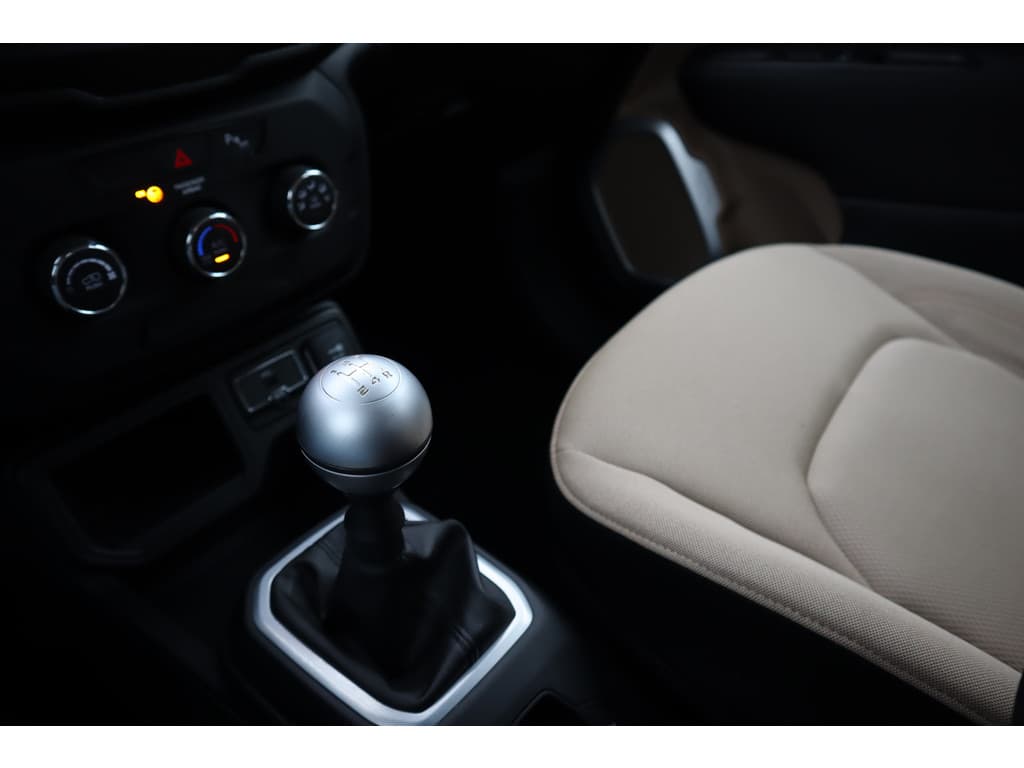 Jeep Renegade 1.6 E-Torq Longitude thumbnail 37