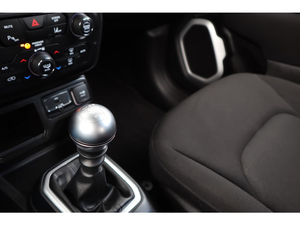 Jeep Renegade 1.0T Longitude thumbnail 38