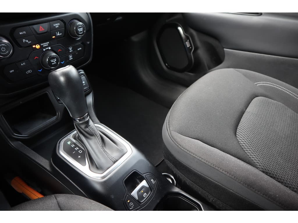 Jeep Renegade 1.4 Night Eagle II Limited thumbnail 11