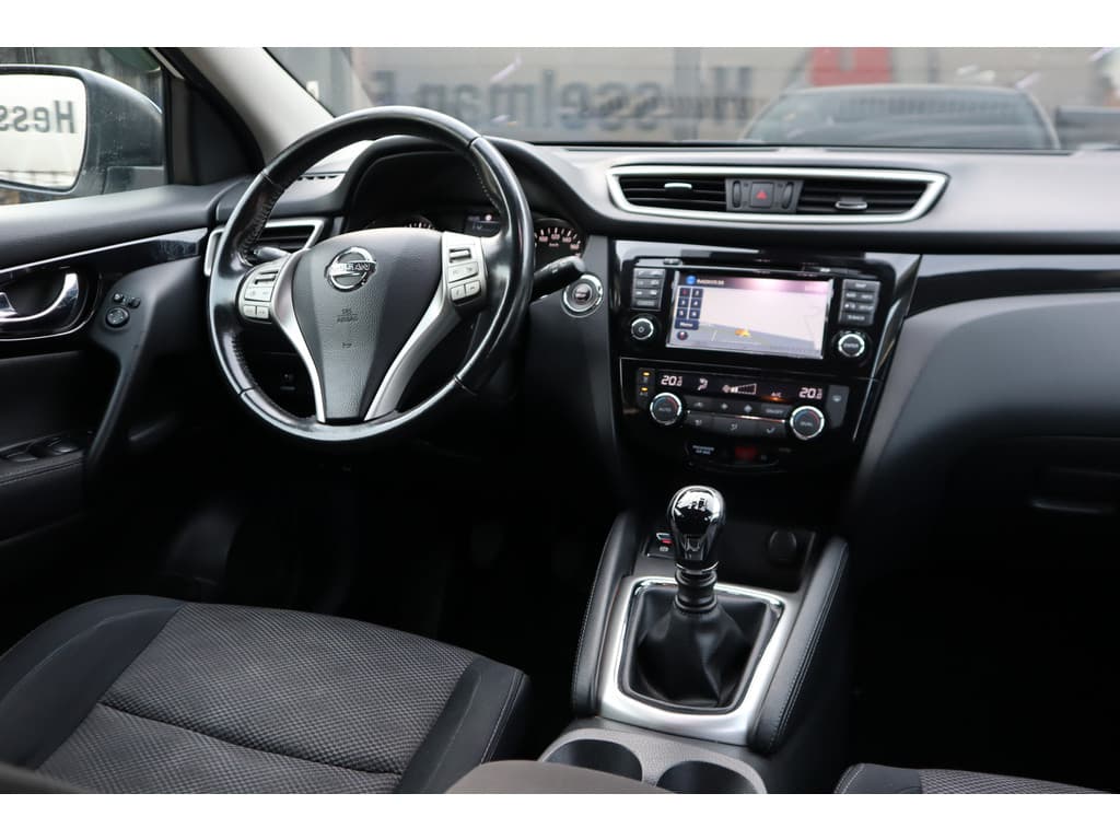 Nissan QASHQAI 1.2 Connect Edition thumbnail 3