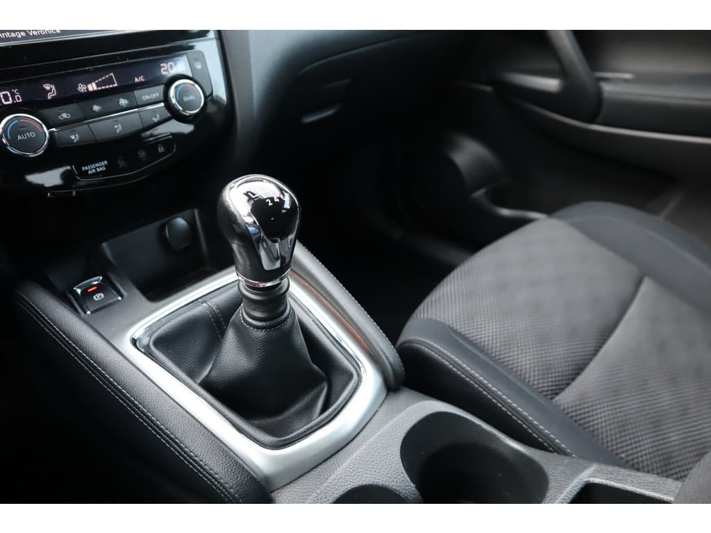 Nissan QASHQAI 1.2 Connect Edition thumbnail 35