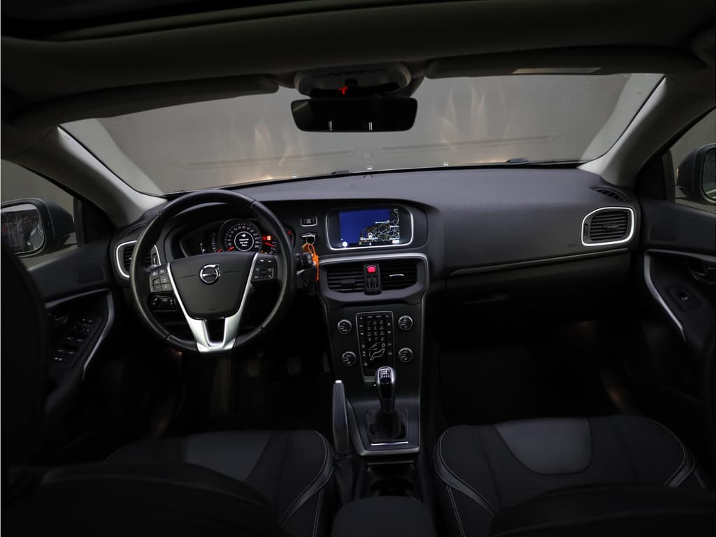 Volvo V40 2.0 D2 Momentum thumbnail 29