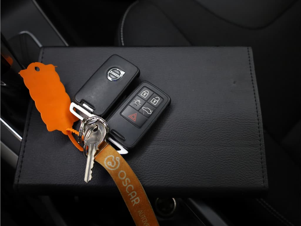 Volvo V40 2.0 D2 Momentum thumbnail 10