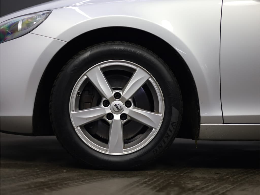 Volvo V40 2.0 D2 thumbnail 15