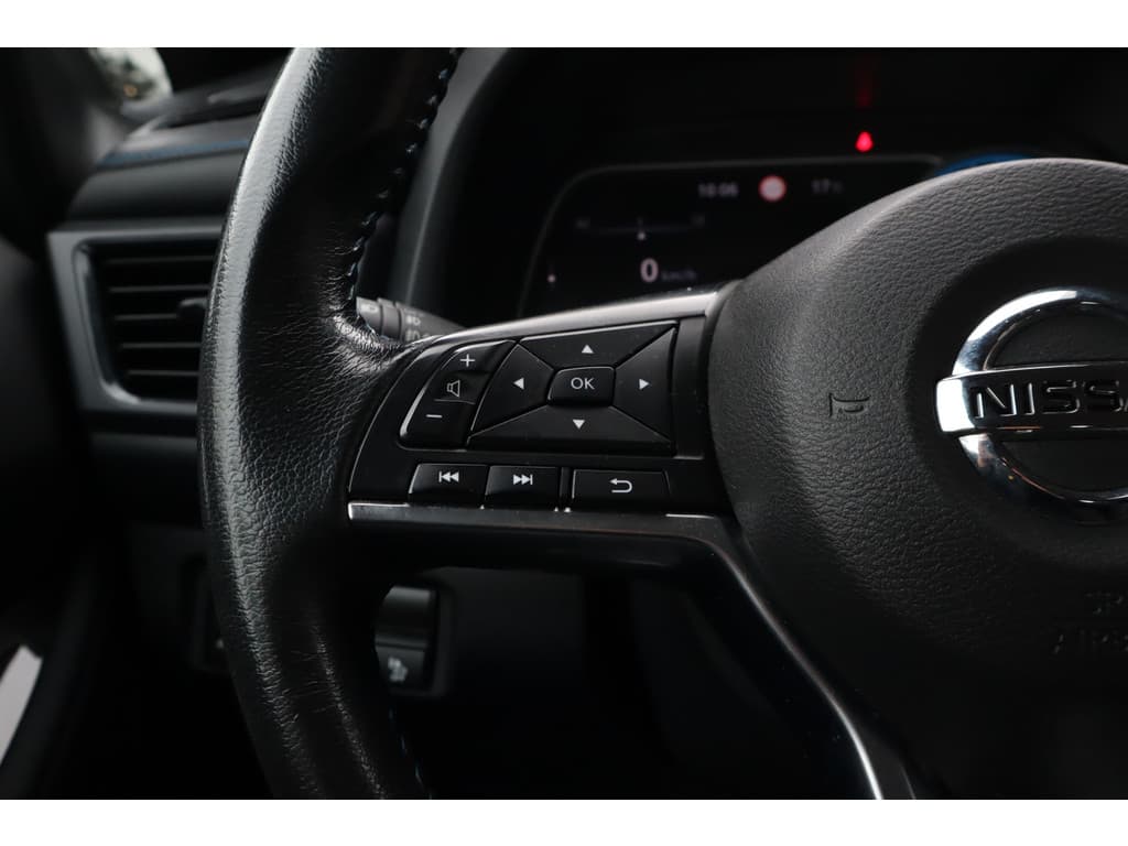 Nissan Leaf thumbnail 28