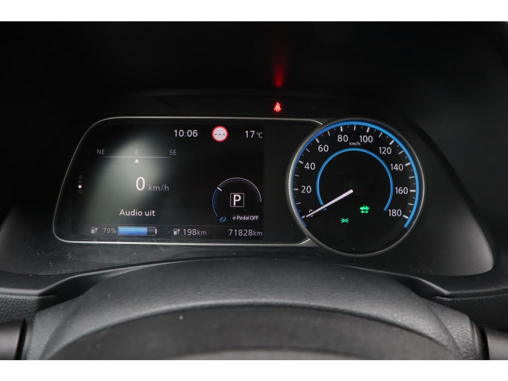 Nissan Leaf thumbnail 29