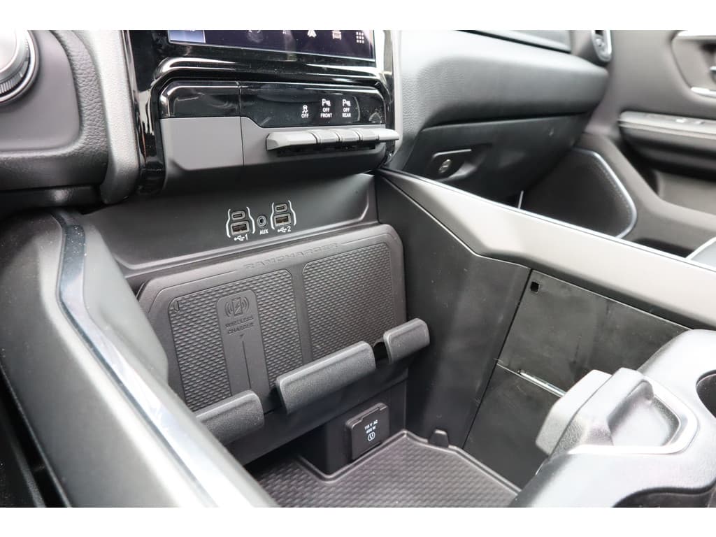 Dodge Ram 1500 2025 3.0L HURRICANE LARAMIE SPORT thumbnail 42