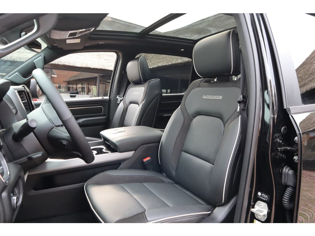 Dodge Ram 1500 2025 3.0L HURRICANE LARAMIE SPORT thumbnail 8