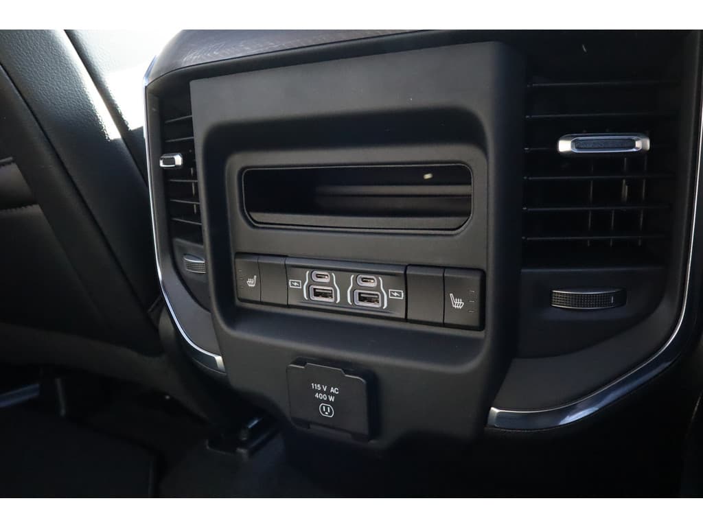 Dodge Ram 1500 2025 3.0L HURRICANE LARAMIE Night Premium thumbnail 31