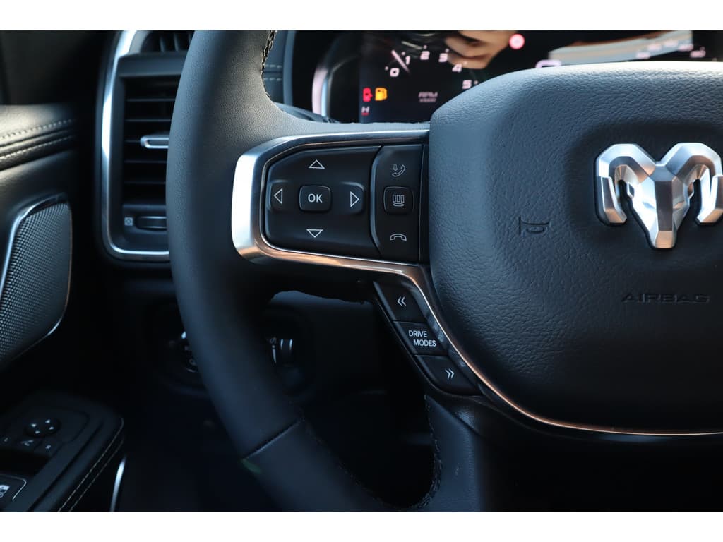 Dodge Ram 1500 2025 3.0L HURRICANE LARAMIE Night Premium thumbnail 42