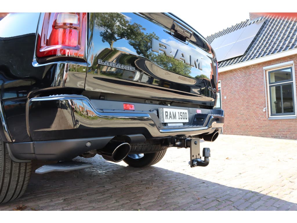 Dodge Ram 1500 2025 3.0L HURRICANE LARAMIE Night Premium thumbnail 22