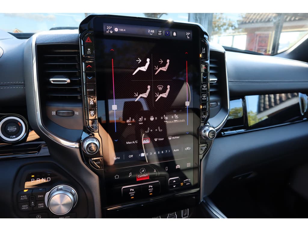 Dodge Ram 1500 2025 3.0L HURRICANE LARAMIE Night Premium thumbnail 35