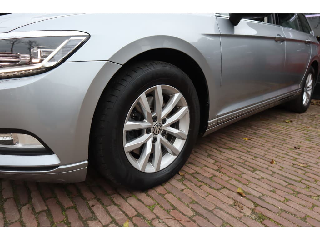 Volkswagen Passat Variant 1.6 TDI Comfortline thumbnail 13