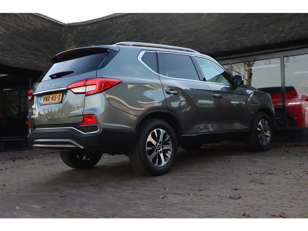 SsangYong Rexton 2.2 e-XDi Quartz thumbnail 2