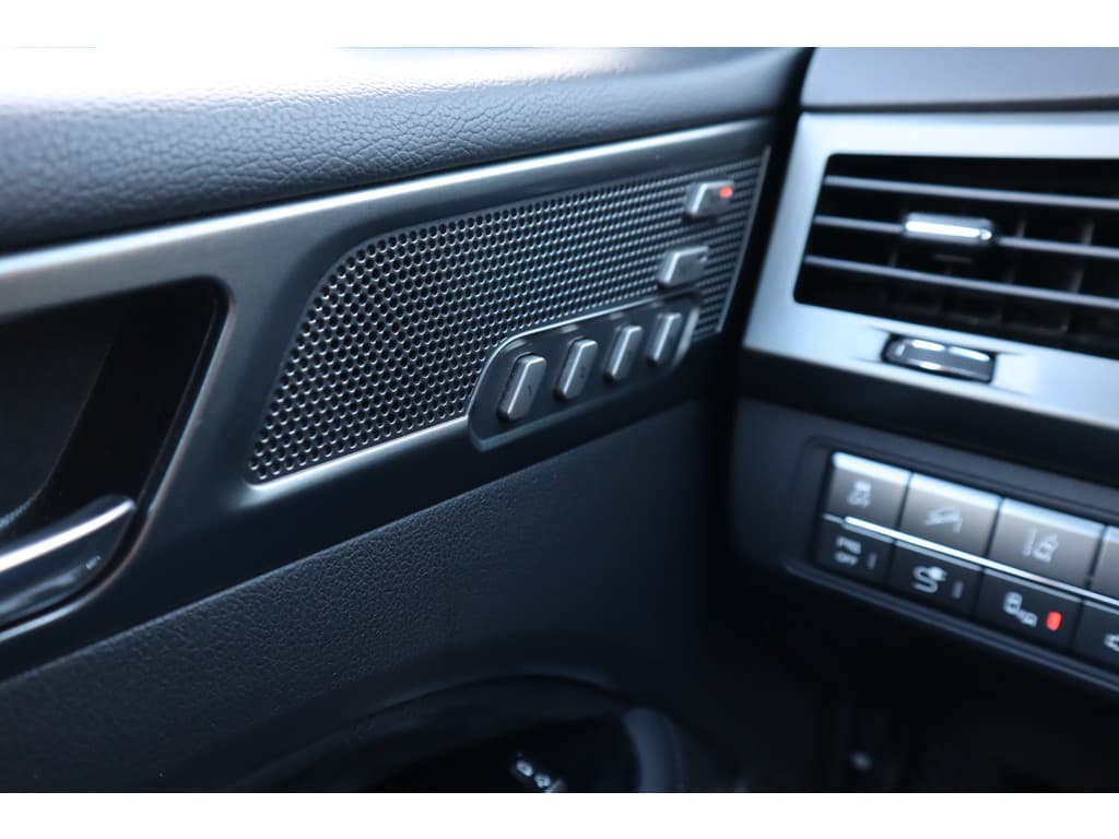 SsangYong Rexton 2.2 e-XDi Quartz thumbnail 29