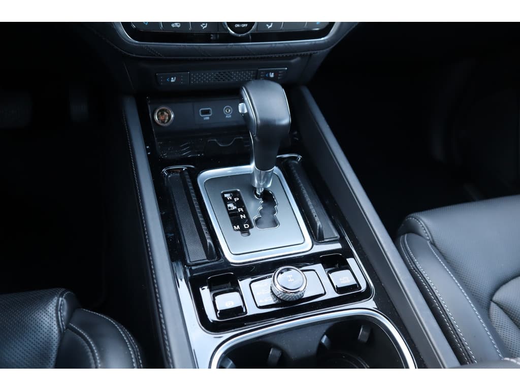 SsangYong Rexton 2.2 e-XDi Quartz thumbnail 10