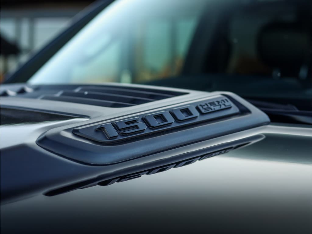 Dodge Ram 1500 5.7 V8 4x4 Crew Cab Laramie thumbnail 21