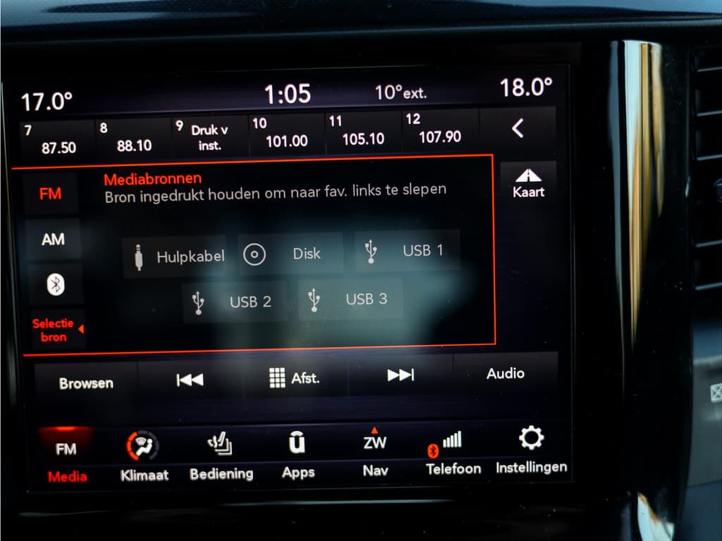 Dodge Ram 1500 5.7 V8 4x4 Crew Cab Laramie thumbnail 35