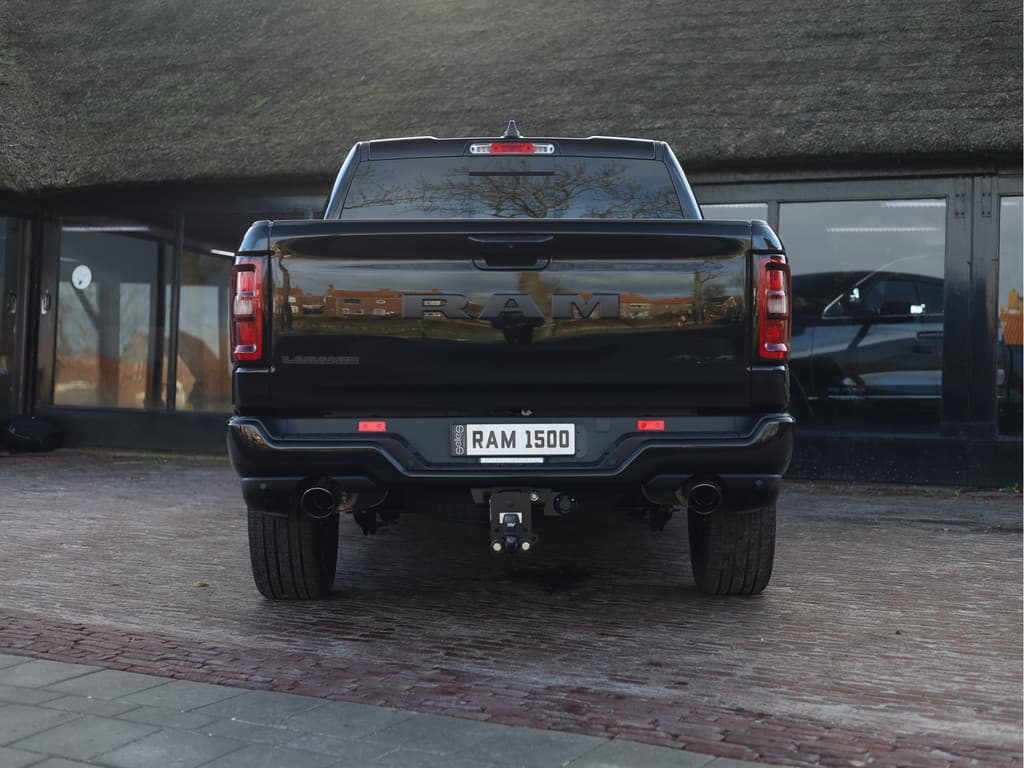 Dodge Ram 1500 2025 3.0L HURRICANE LARAMIE Night thumbnail 10