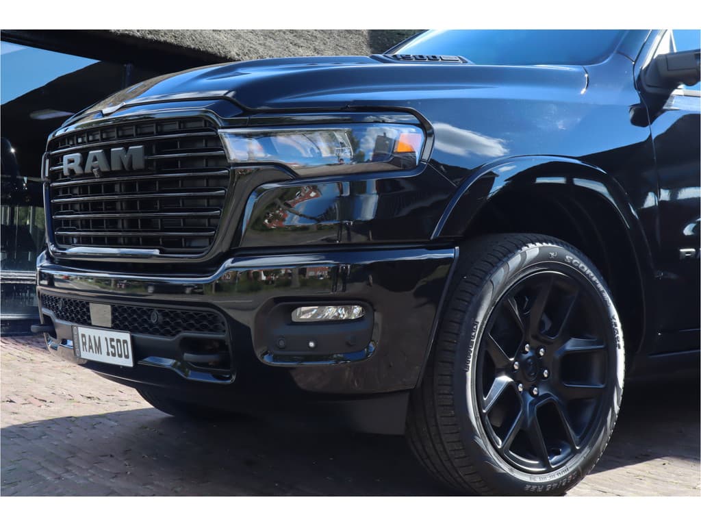 Dodge Ram 1500 2025 3.0L HURRICANE LARAMIE Night Premium thumbnail 5