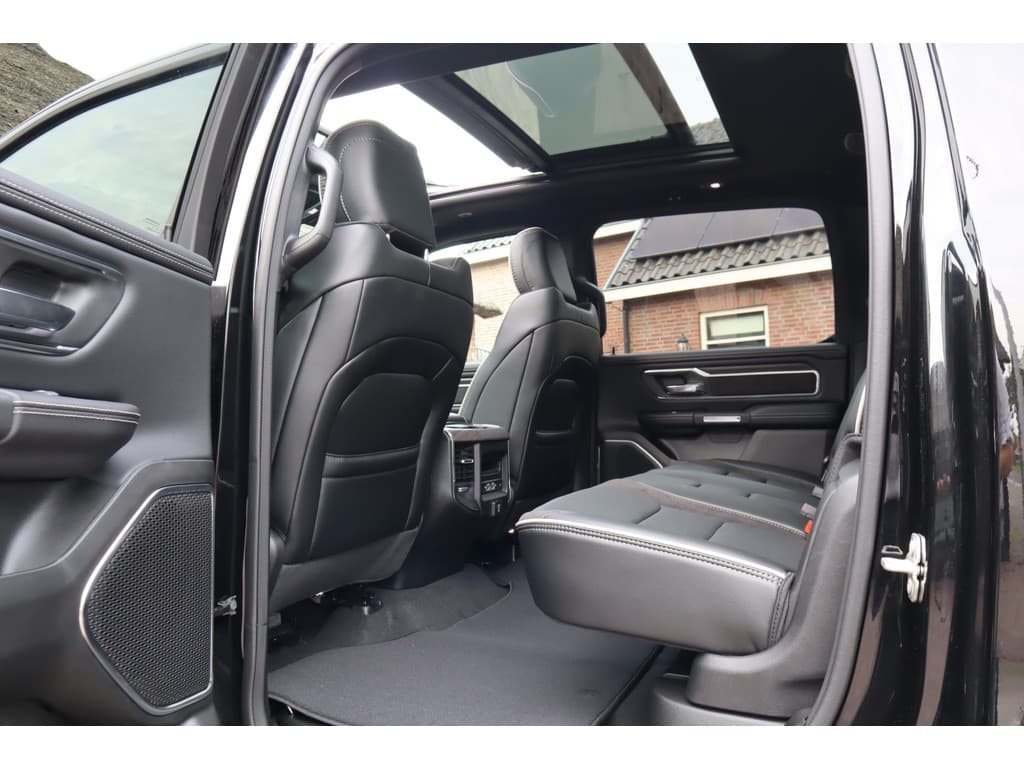 Dodge Ram 1500 2025 3.0L HURRICANE LARAMIE SPORT thumbnail 37