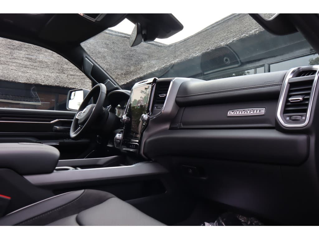 Dodge Ram 1500 2025 3.0L HURRICANE LARAMIE SPORT thumbnail 40