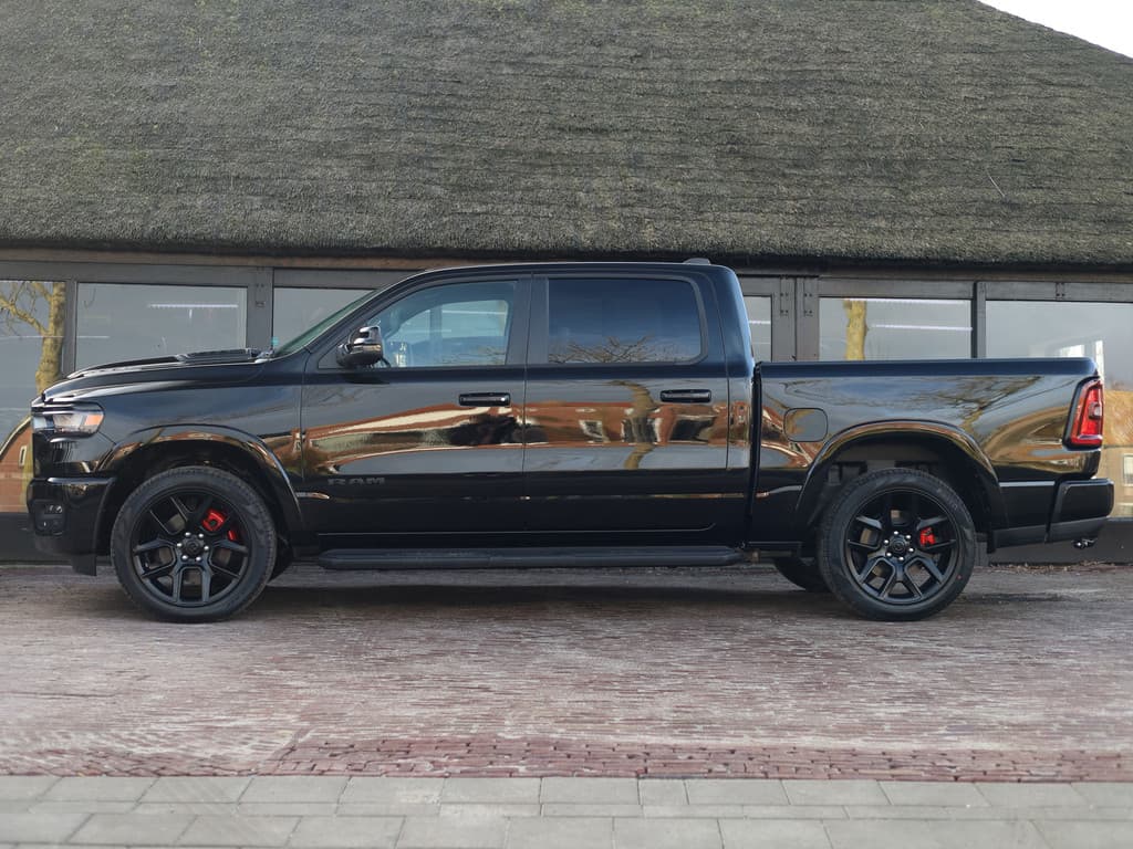 Dodge Ram 1500 2025 3.0L HURRICANE LARAMIE Night thumbnail 7