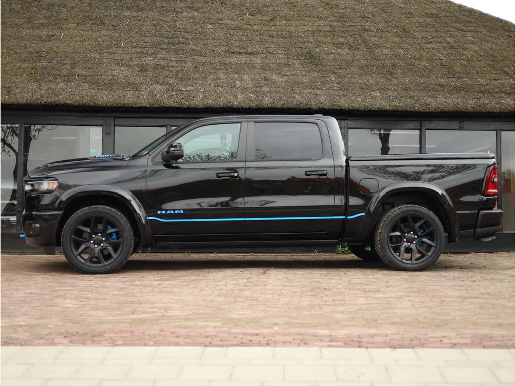 Dodge Ram 1500 2025 3.0L HURRICANE LARAMIE Night Premium thumbnail 24