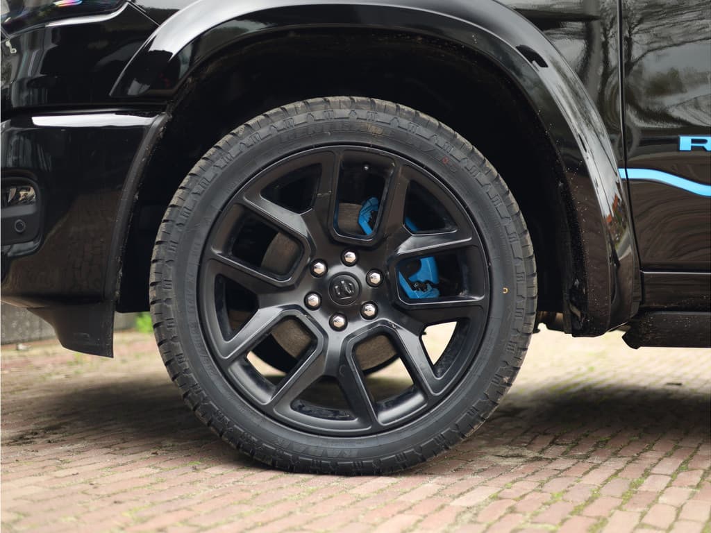 Dodge Ram 1500 2025 3.0L HURRICANE LARAMIE Night Premium thumbnail 34