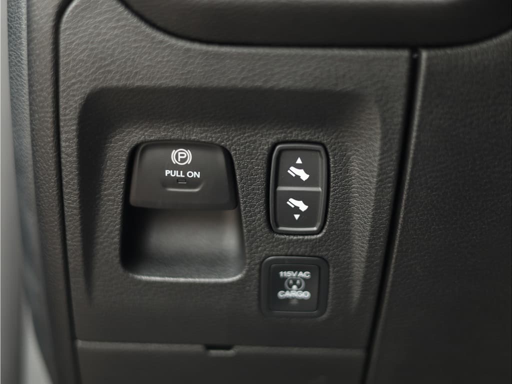 Dodge Ram 1500 2025 3.0L HURRICANE LARAMIE Night Premium thumbnail 45