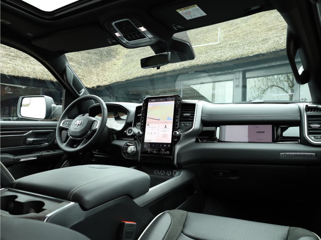 Dodge Ram 1500 2025 3.0L HURRICANE LARAMIE Night Premium thumbnail 55