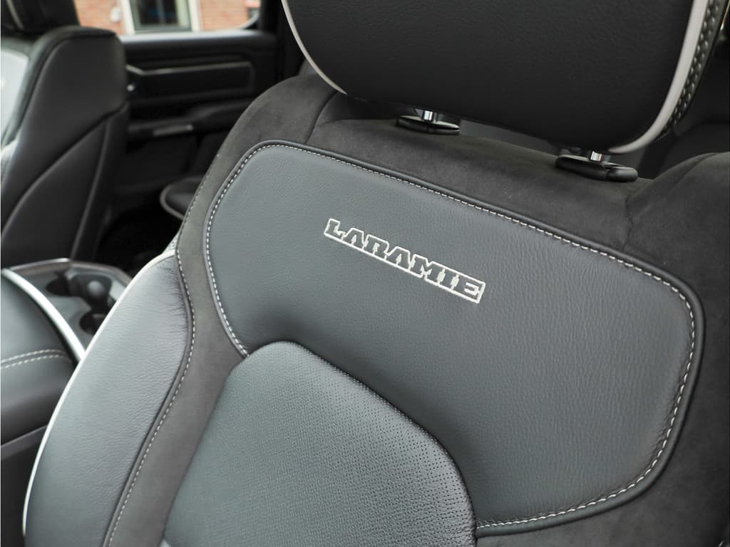 Dodge Ram 1500 2025 3.0L HURRICANE LARAMIE Night Premium thumbnail 57