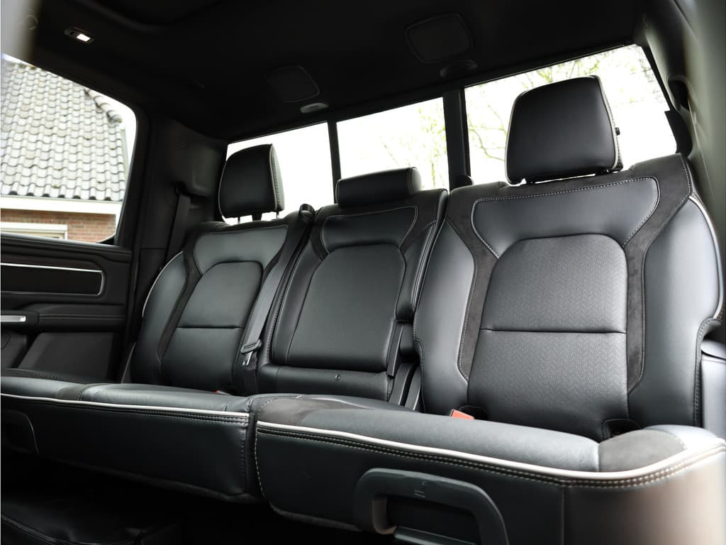 Dodge Ram 1500 2025 3.0L HURRICANE LARAMIE Night Premium thumbnail 62