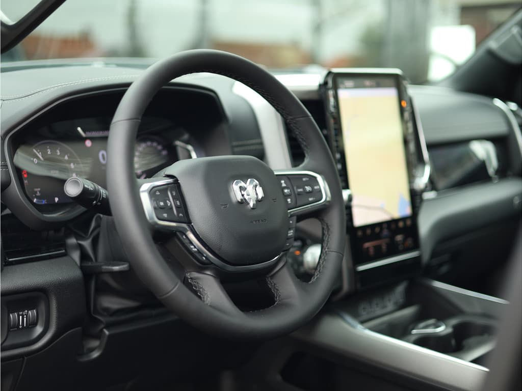 Dodge Ram 1500 2025 3.0L HURRICANE LARAMIE Night Premium thumbnail 10