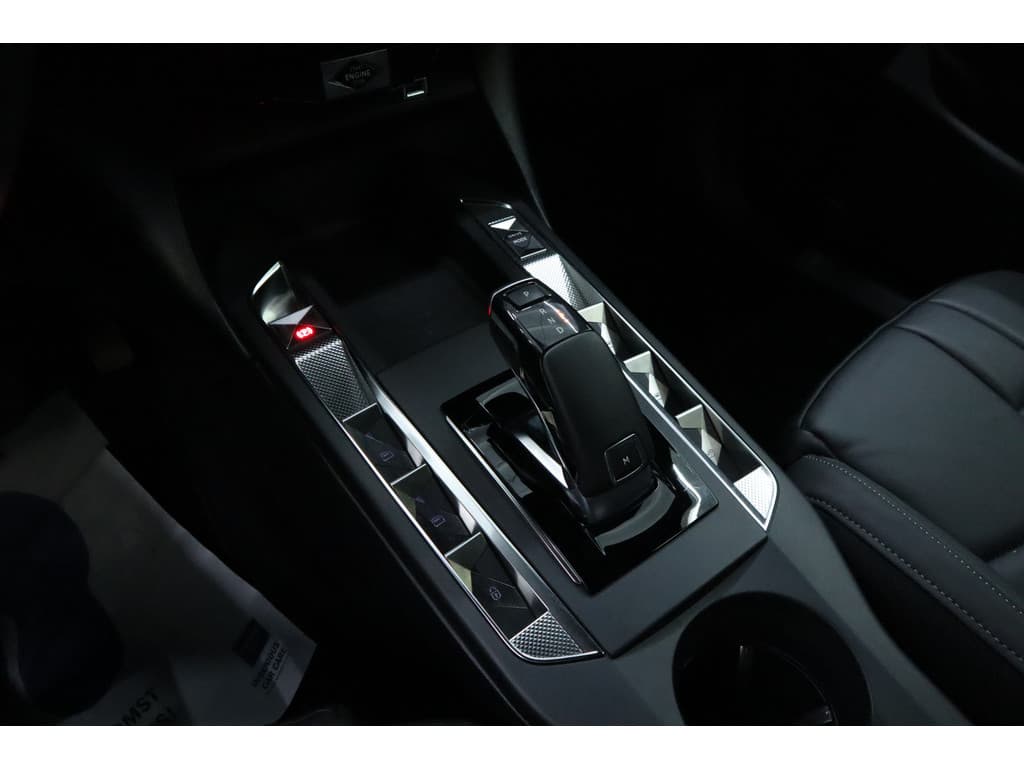 DS DS 3 Crossback 1.2 PureTech Grand Chic Camera thumbnail 10