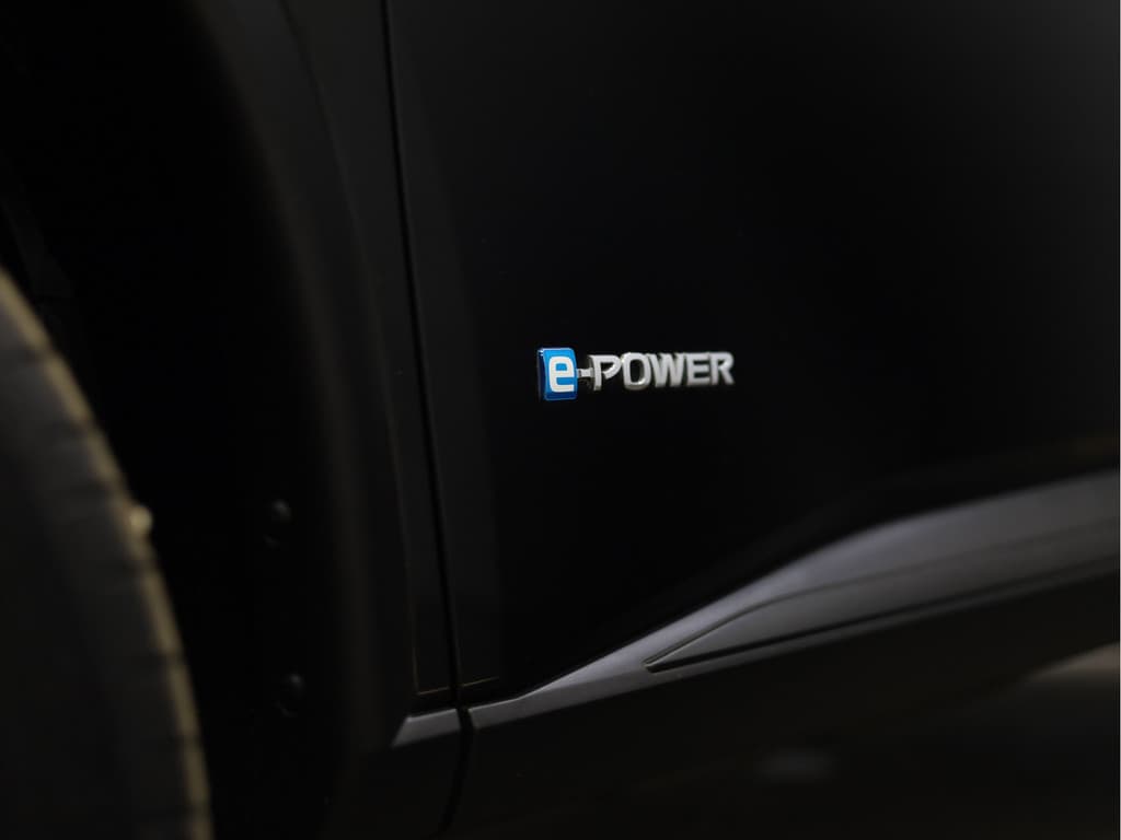 Nissan X-Trail 1.5 e-Power N-Connecta Schuif-/kantel dak thumbnail 21