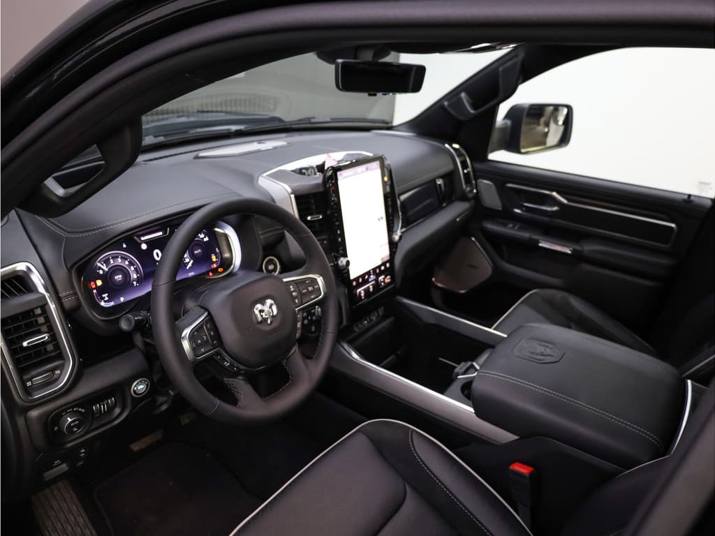 Dodge Ram 1500 2025 3.0L HURRICANE LARAMIE Night Premium thumbnail 27