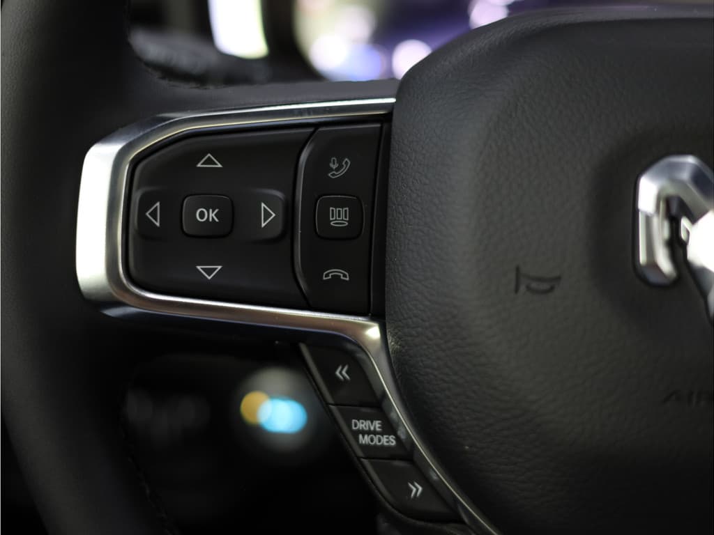 Dodge Ram 1500 2025 3.0L HURRICANE LARAMIE Night Premium thumbnail 33