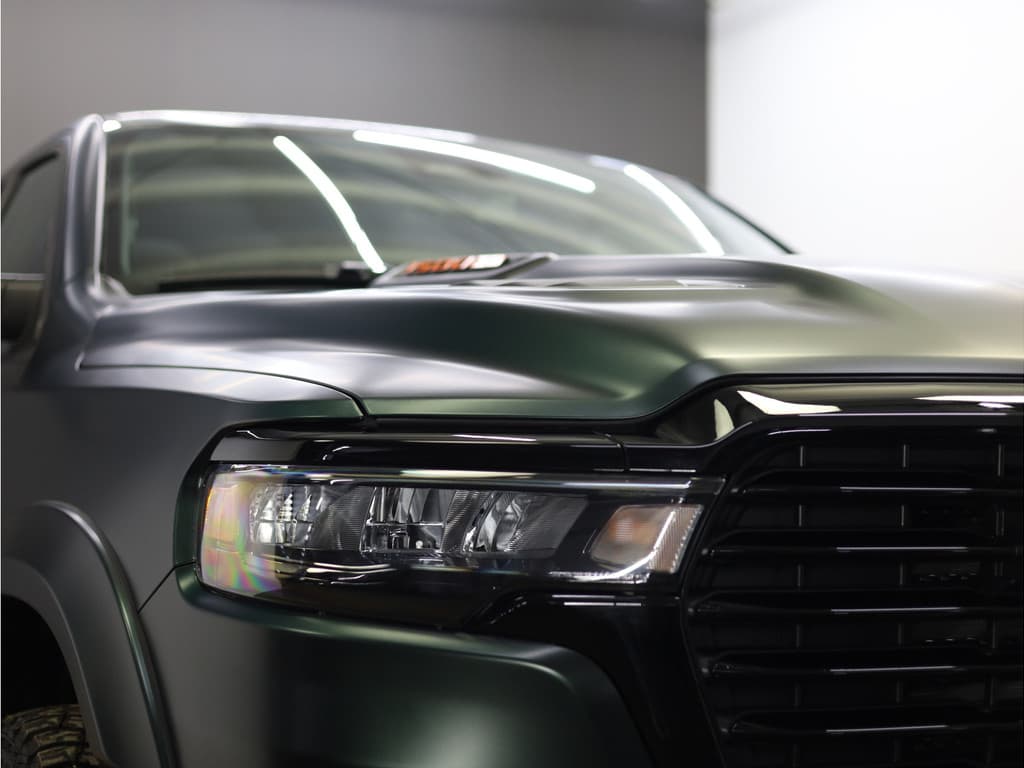 Dodge Ram 1500 2025 3.0L HURRICANE LARAMIE Night Premium thumbnail 41