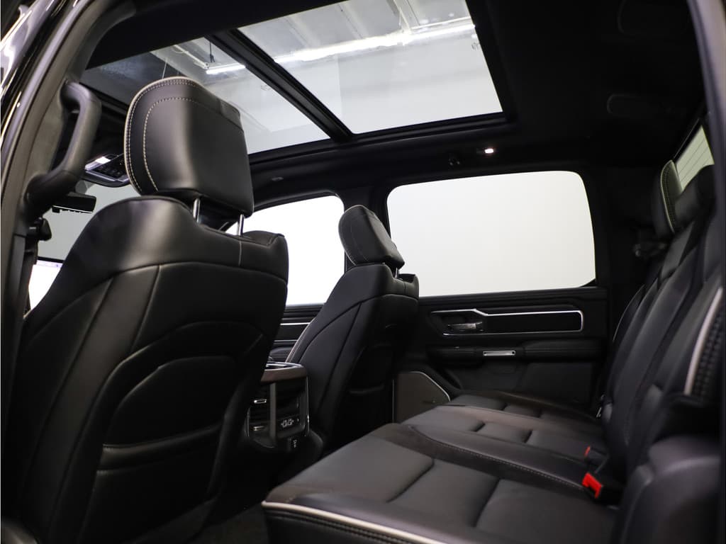 Dodge Ram 1500 2025 3.0L HURRICANE LARAMIE Night Premium thumbnail 55